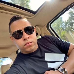 Meet your Posher, Ernesto